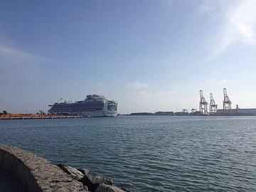 The bay and cruise port of Ensenada from the malecón